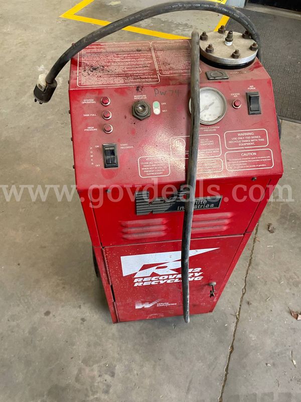 White Industries R12 AC Recovery / Recycling Machine