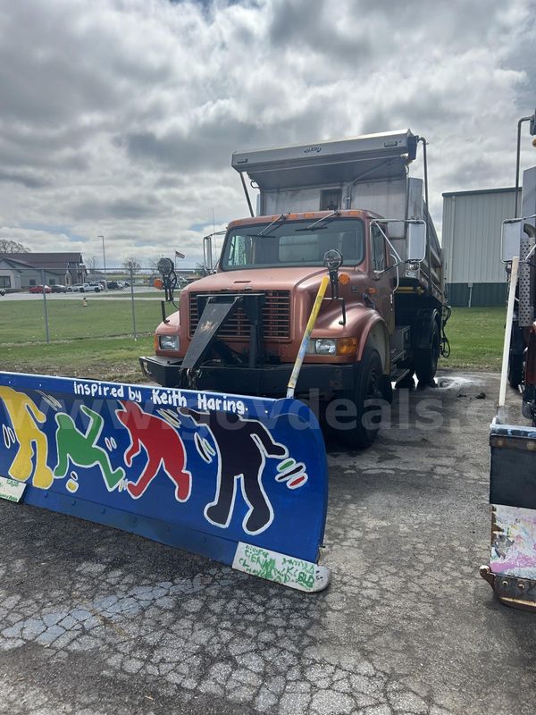 1999 International 4900 Dump Truck with Snow Plow Frame Cracking Rust - Start Bid $1.00 Public Works 419-409-0087