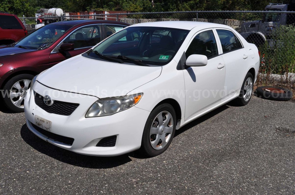 2010 Toyota Corolla LE 4-Speed AT