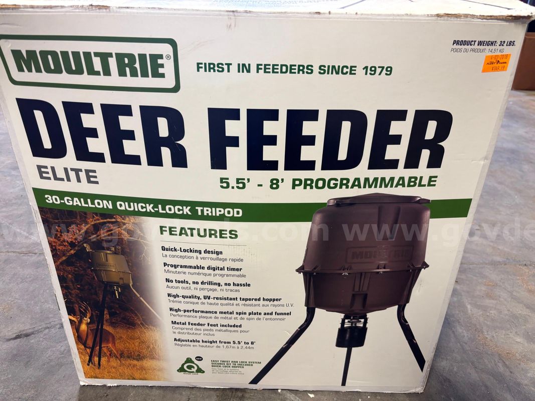 Deer Feeder, 30-Gallon, Moultrie, New/Unused