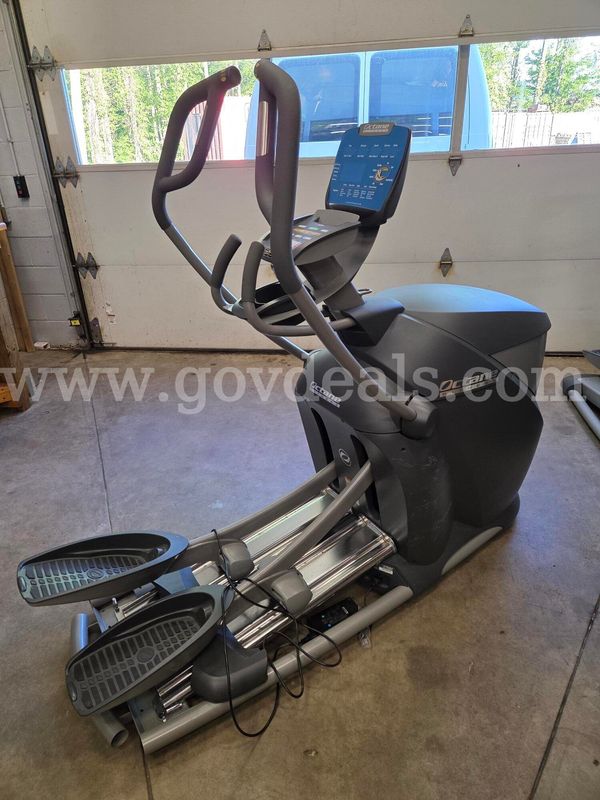 USED Octane Q47ci Elliptical Machine