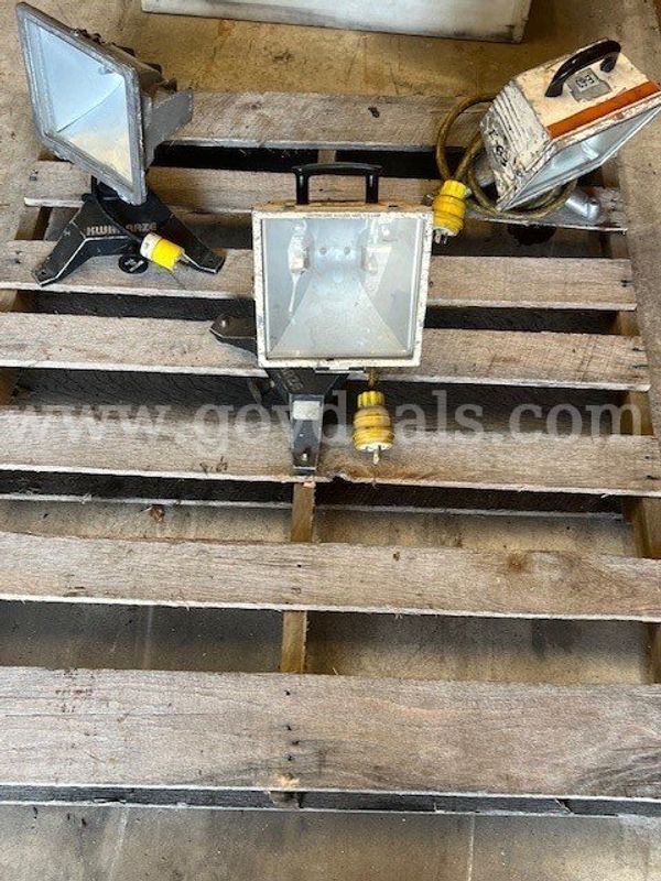 USED Lot of (3) Havis-Shields Kwik-Raze 705 Portable Work Lights