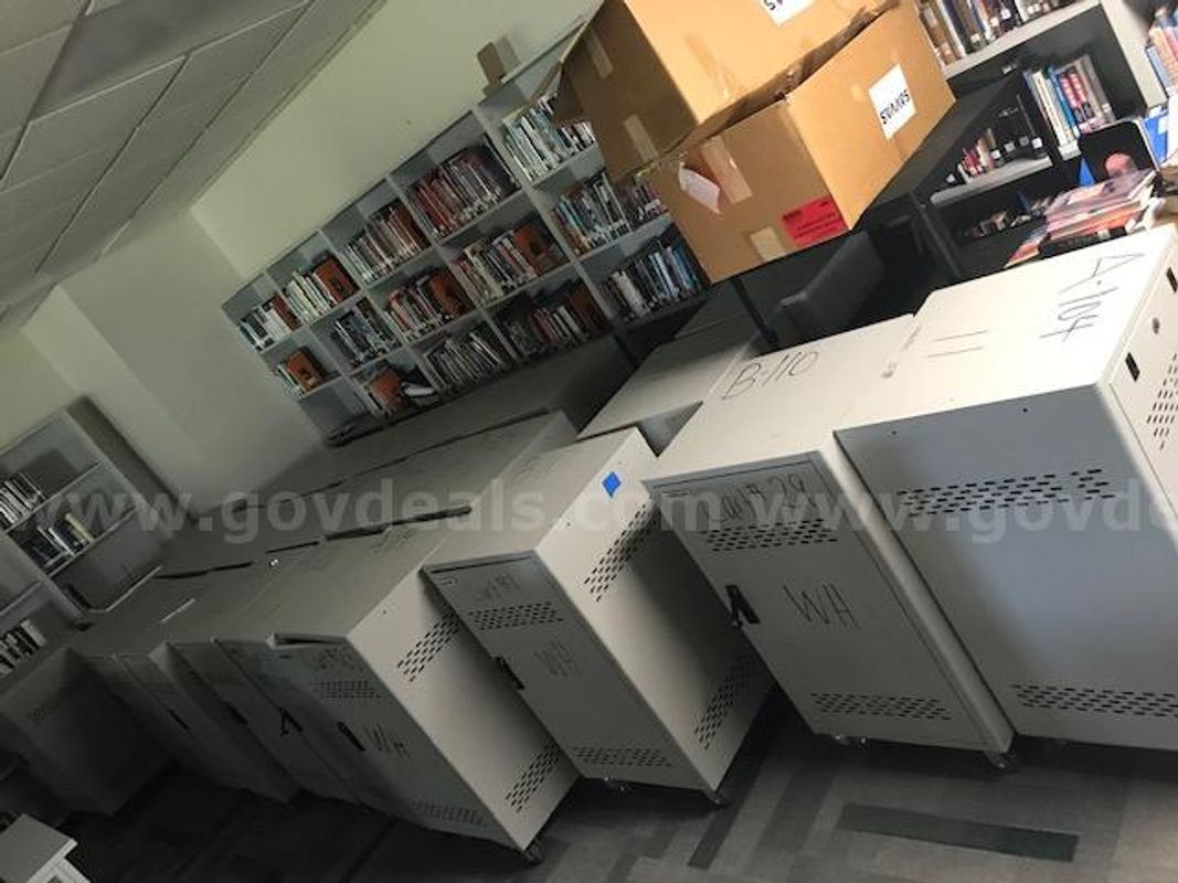 29 Chromebook Carts