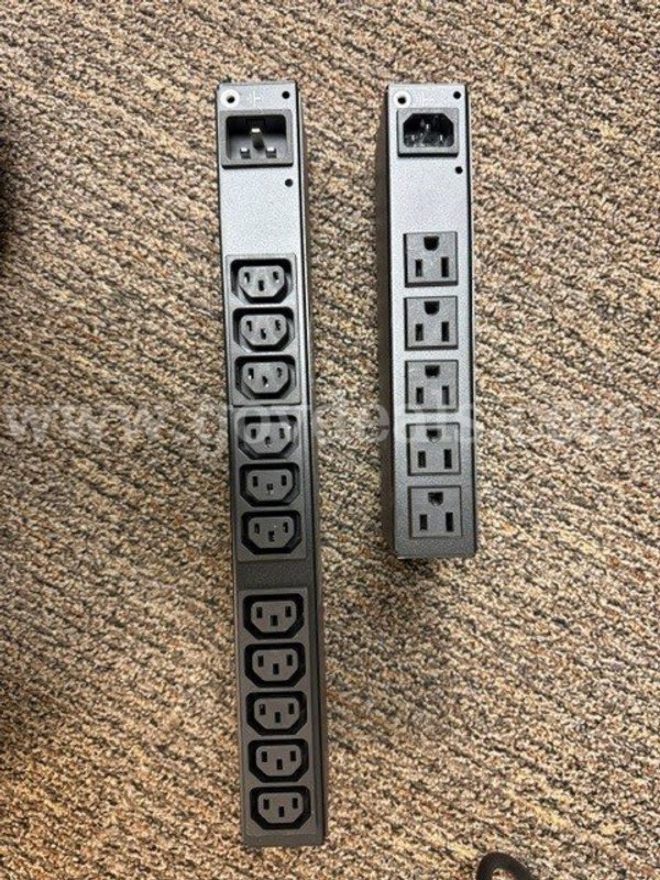 Rack Power Distrubution Unit (PDU) Dell K558N & G761N