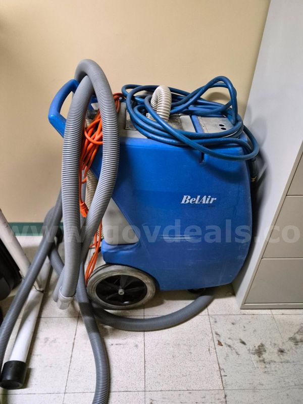 Carpet cleaner