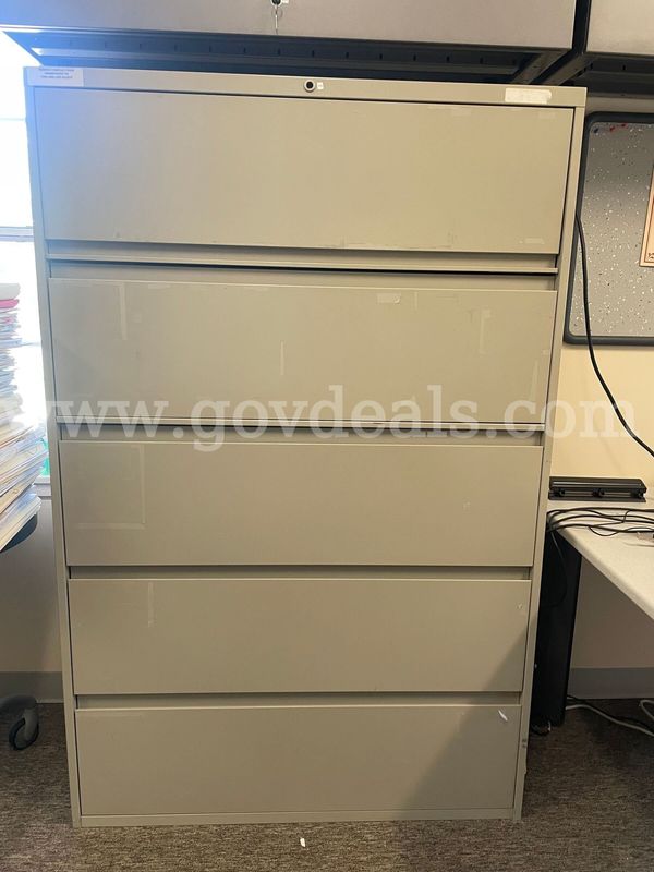 Lateral filing cabinet