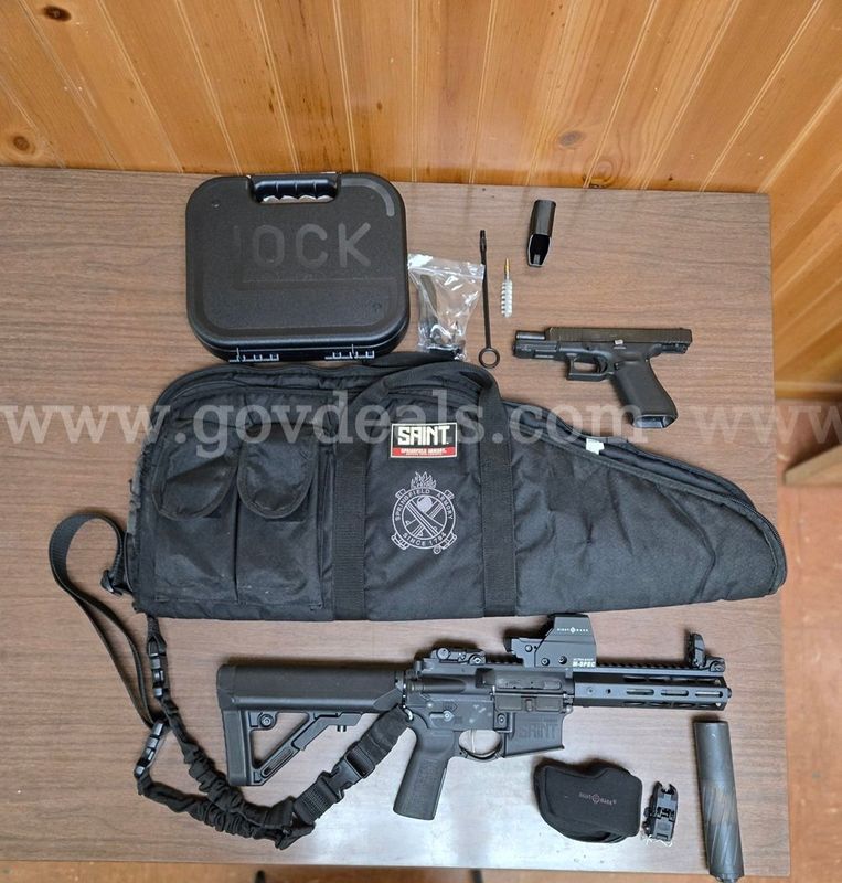 1 Lot of Firearms with Cases