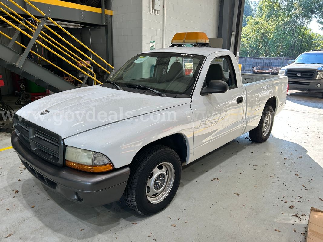 2002 Dodge Dakota 2WD