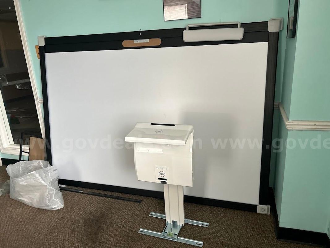 Dell Interactive Smartboard w/Projector