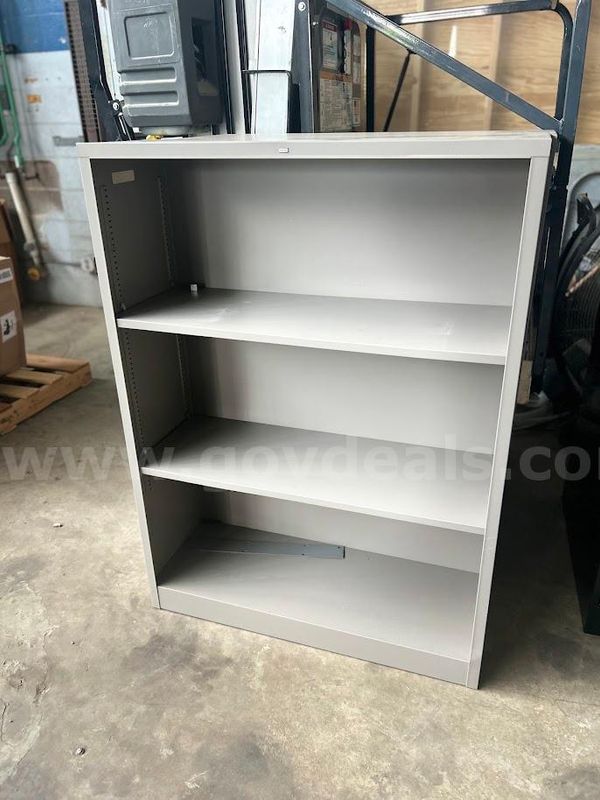 Set of 2 Metal Bookshelves