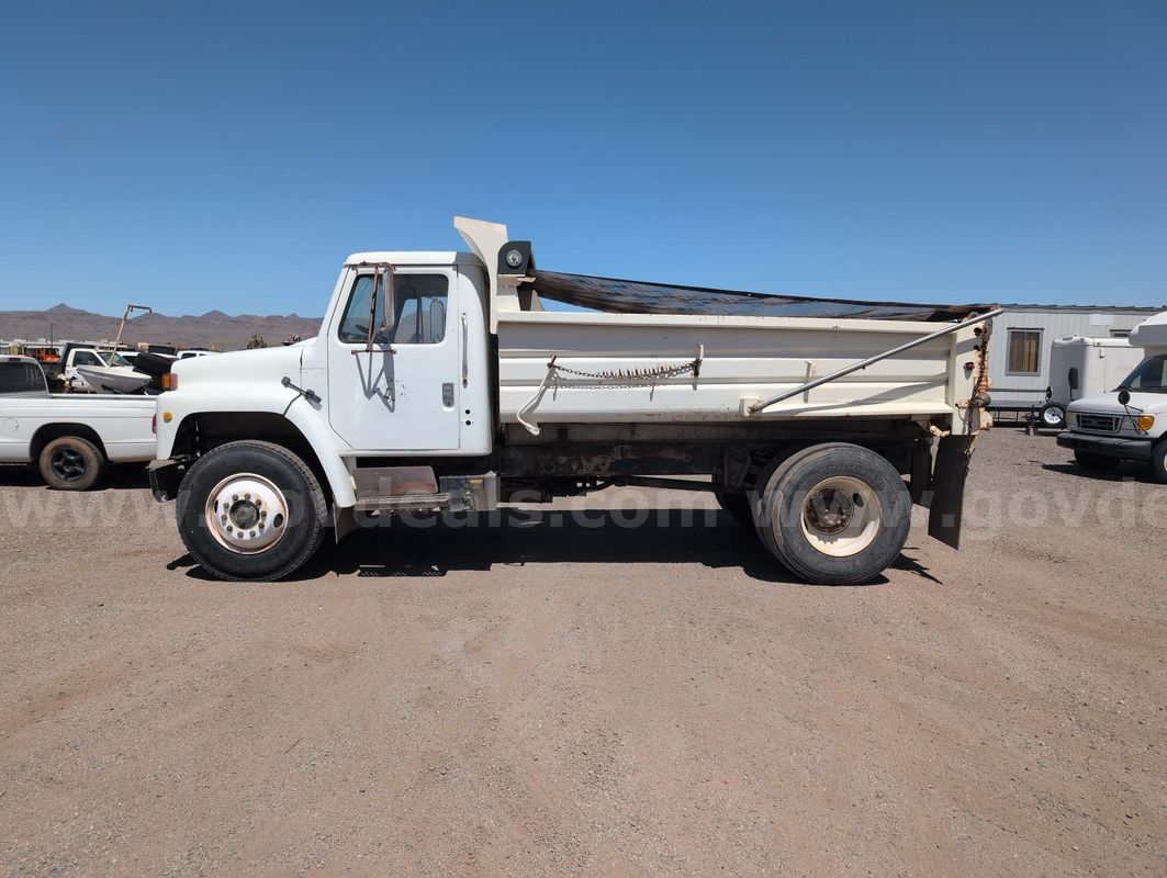 1985 International 1654