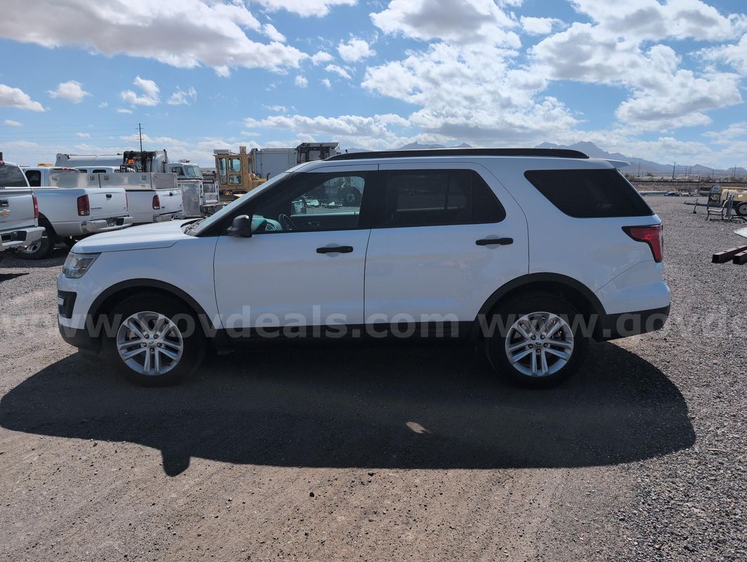 2016 Ford Explorer