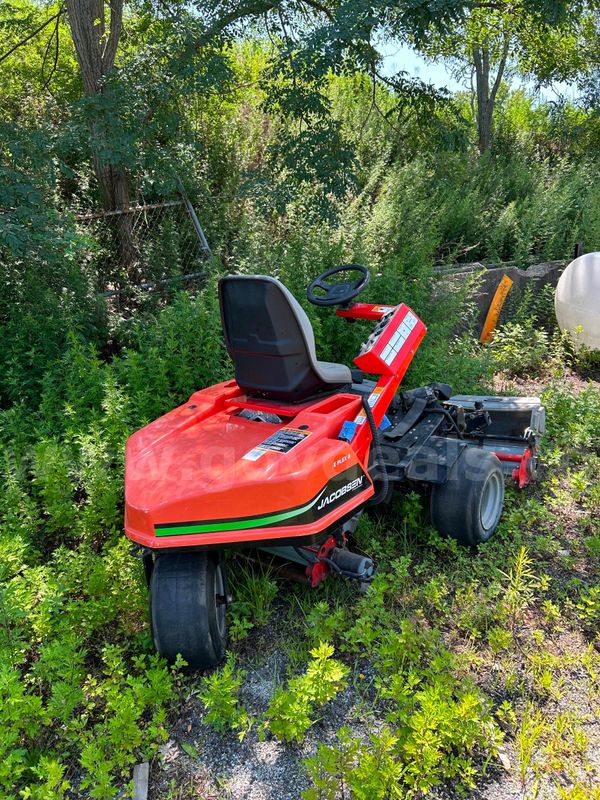 Jacobsen E Plex Mower