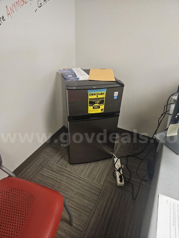 1 Mini Fridge