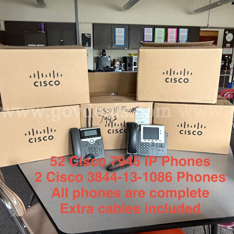 Lot of Cisco VoIP Phones