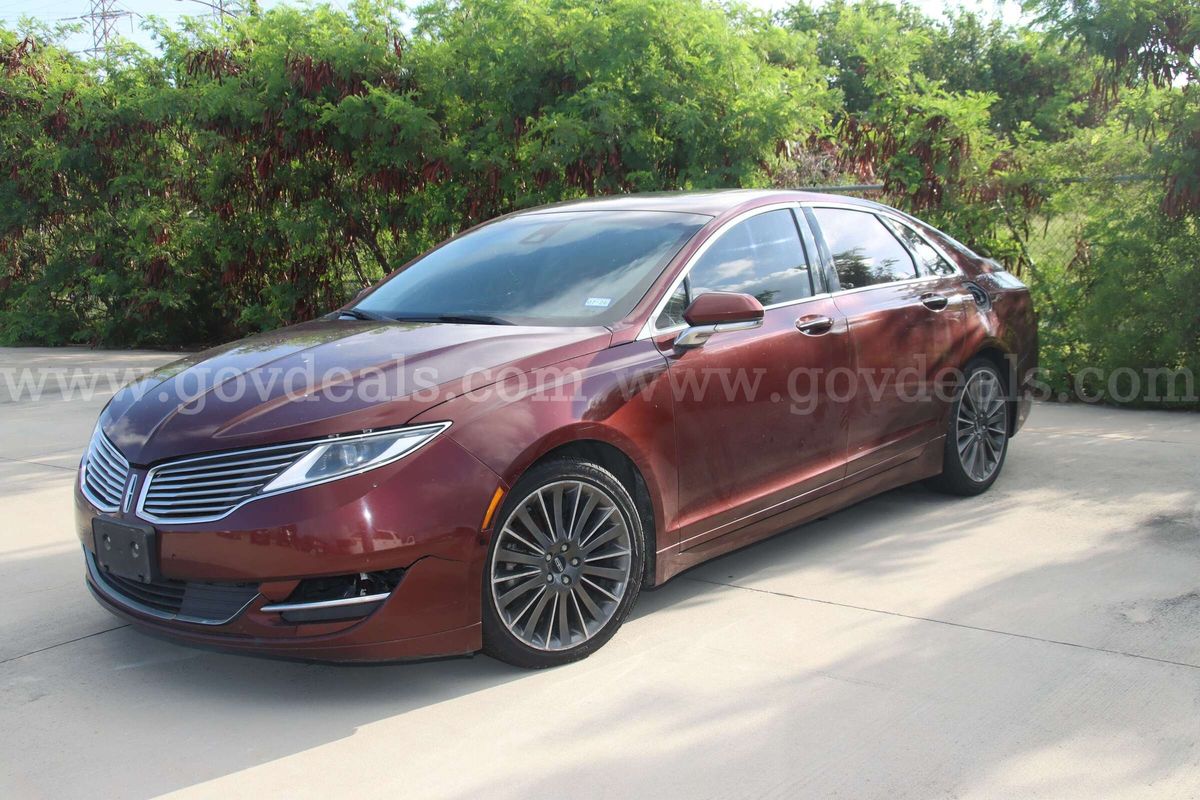2015 Lincoln MKZ Hybrid Sedan