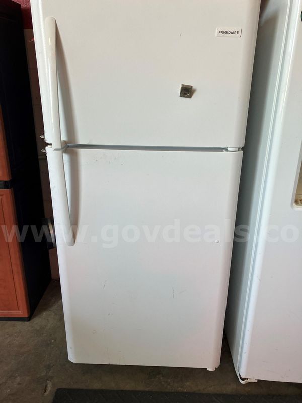 Frigidaire Refrigerator, approx 15 years old