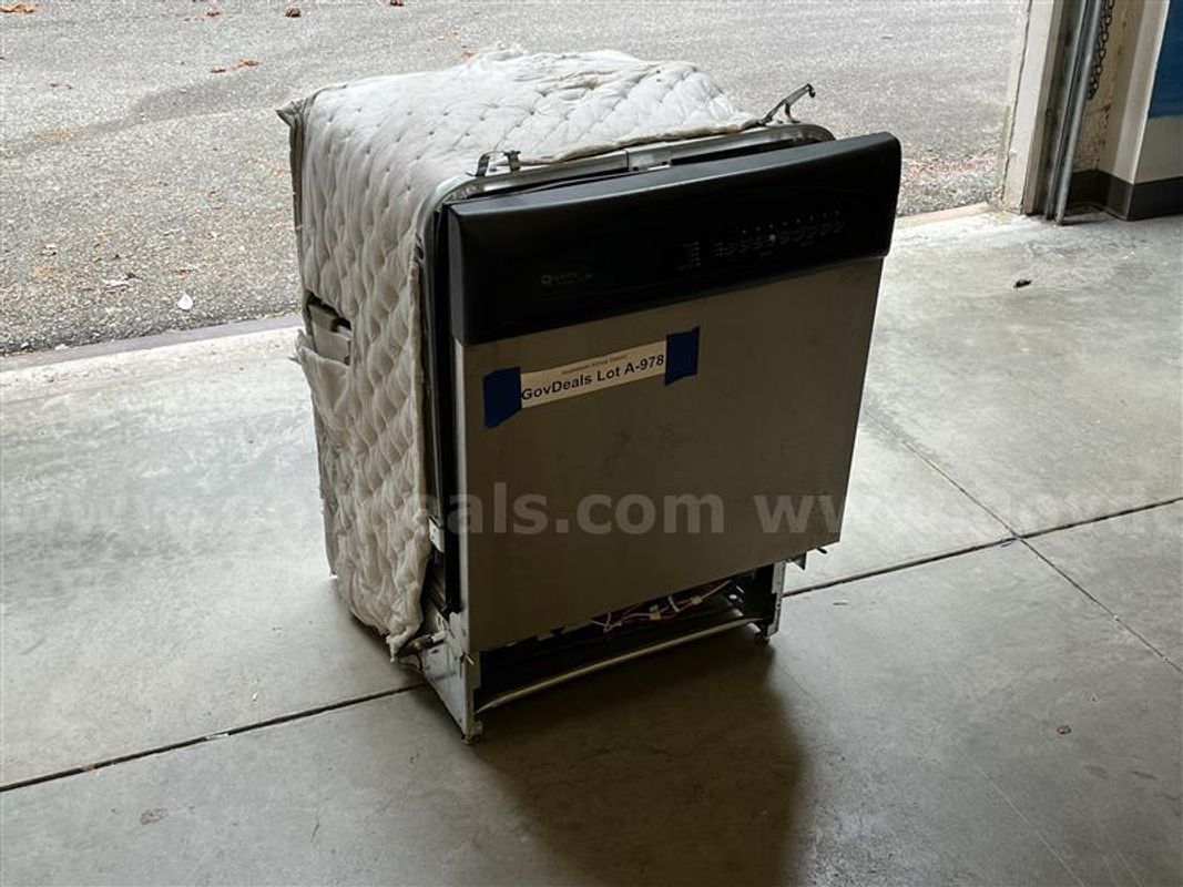 Maytag Dishwasher Lot A-978