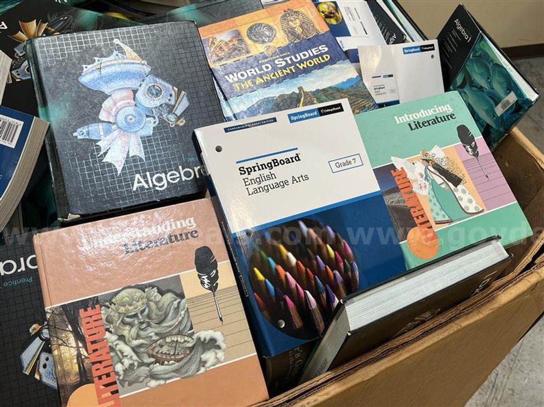 Mixed Textbooks Lot A-995