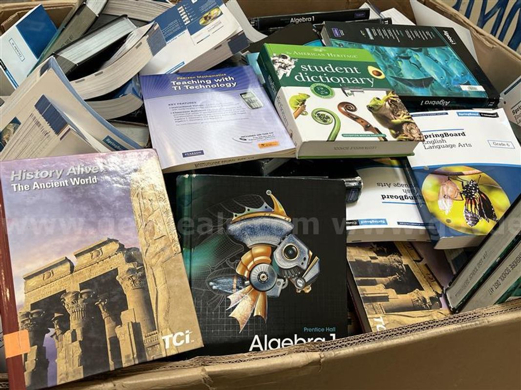 Mixed Textbooks Lot A-996