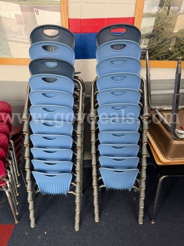 lot 22 Small Student Chairs Blue Plastic