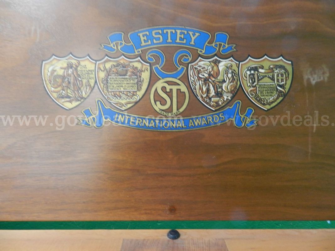 Estey Spinet Piano for Sale