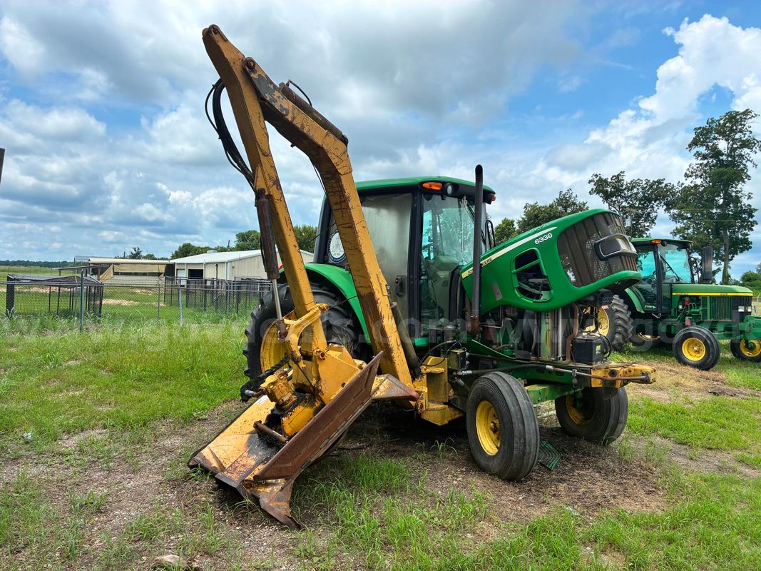 John Deere 6330