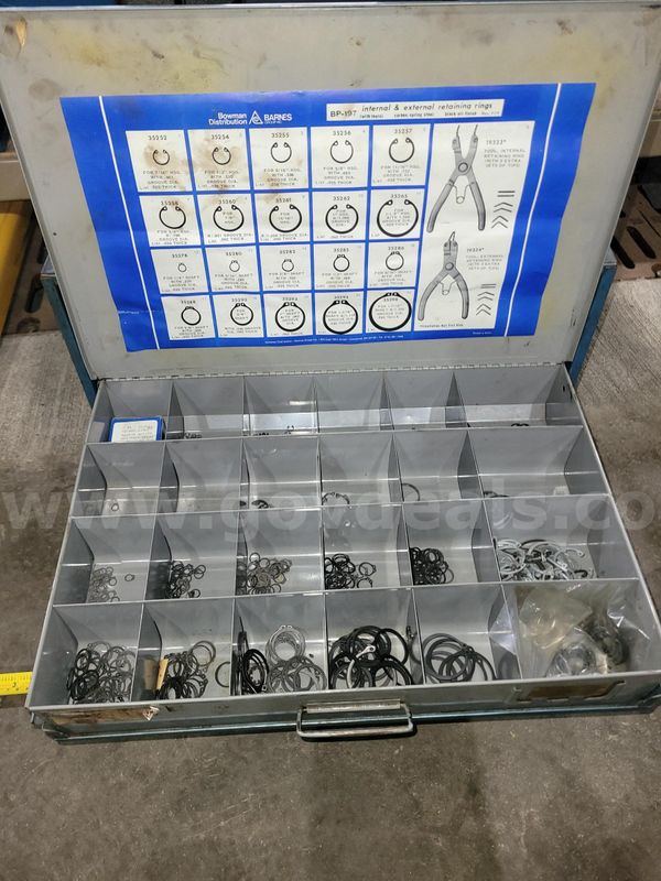 Bowman No. BP-197 Internal & External Retaining Ring Assortment with Pliers
