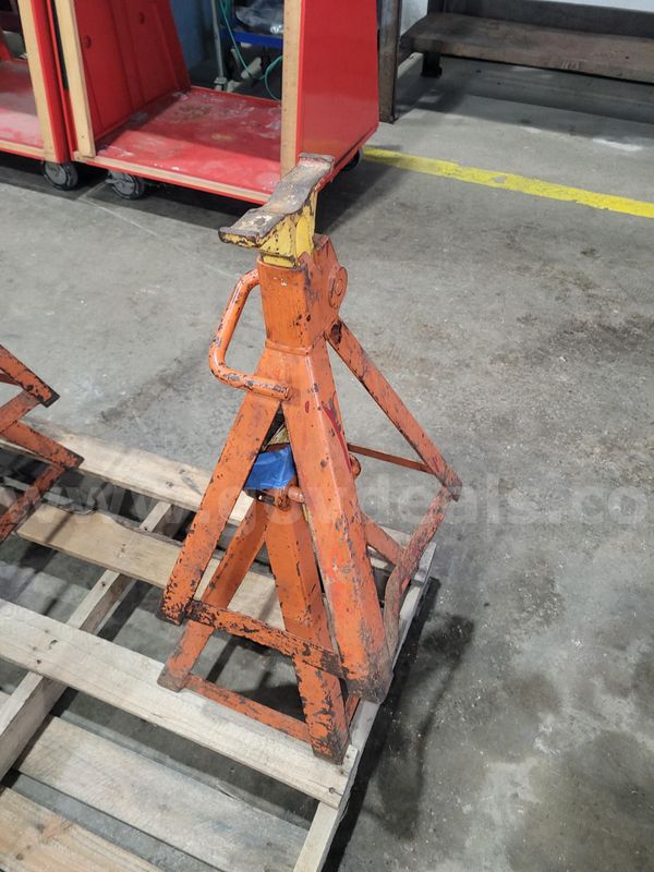 Pair of Orange Heavy-Duty Jack Stands