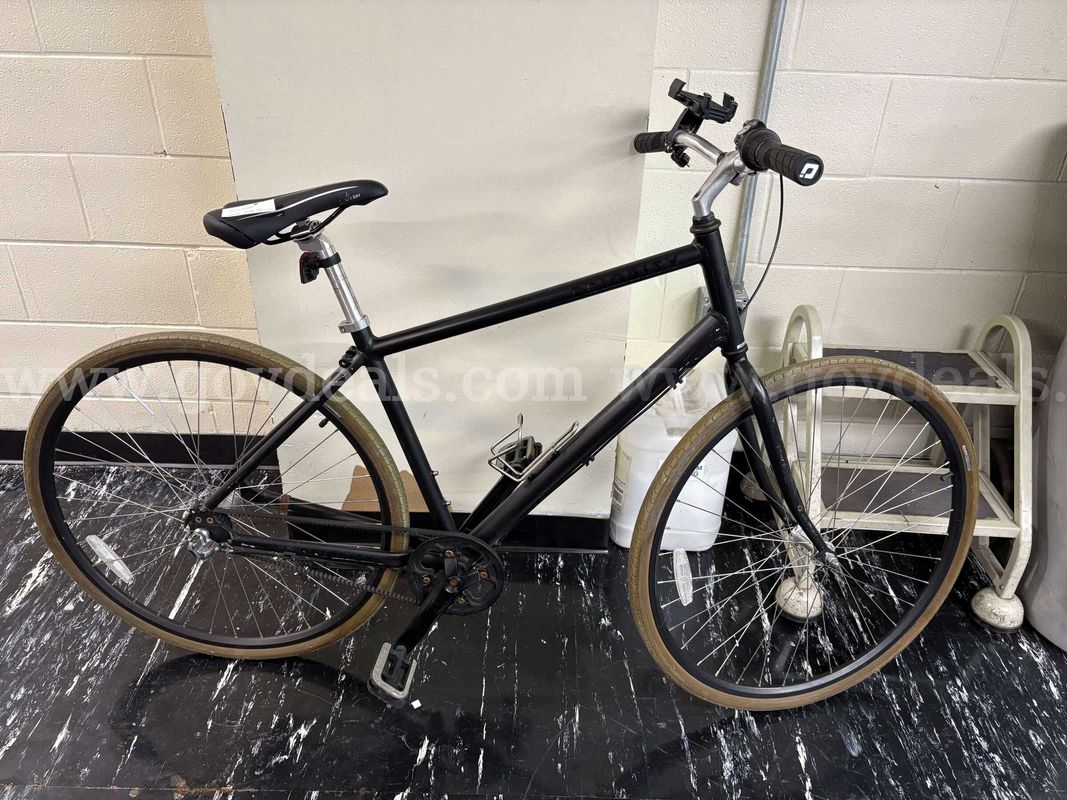 Sport Equipment: PRIORITY SINGLE SPEED BICYCLE (BLACK)