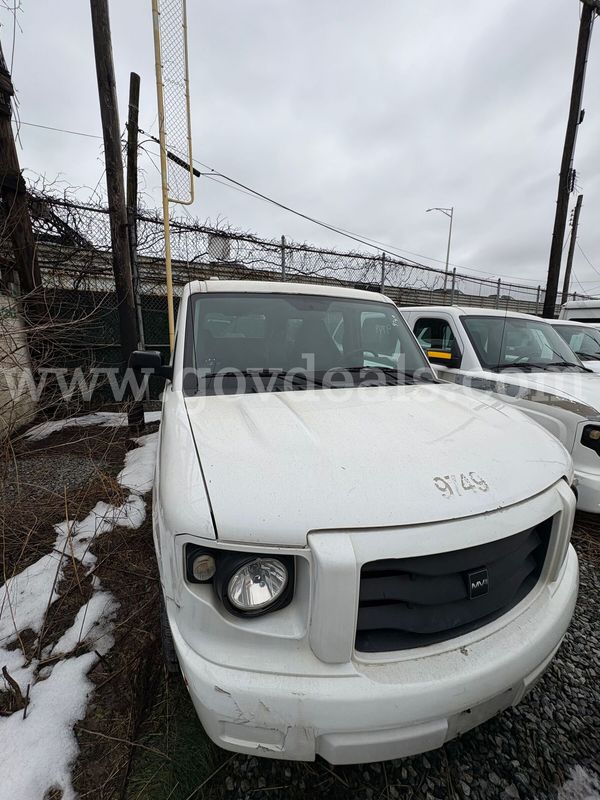 2014 AM GENERAL MV-1 (9749)