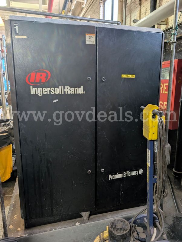 Lot of 2 Ingersoll Rand Air Compressor 050HP