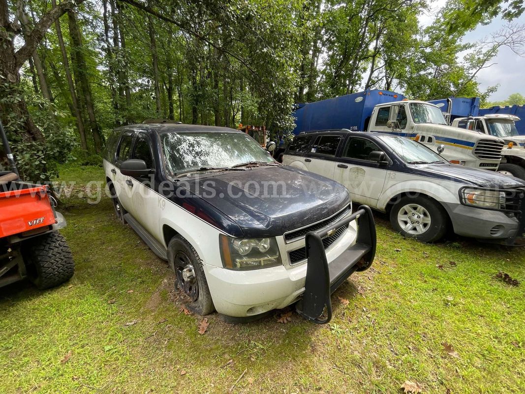 2010 Chevrolet Tahoe LS 4WD w/K-9 Transport & No Rear Seat