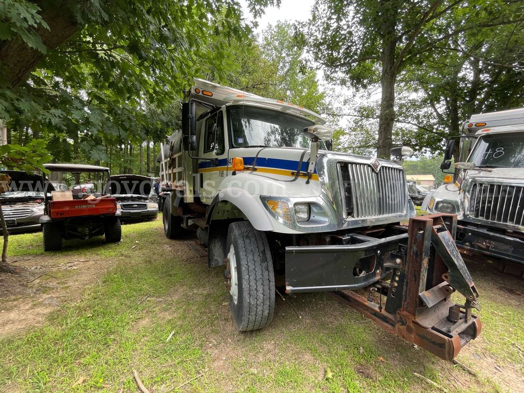 2007 International 7400 Dump Body w/Salt Box