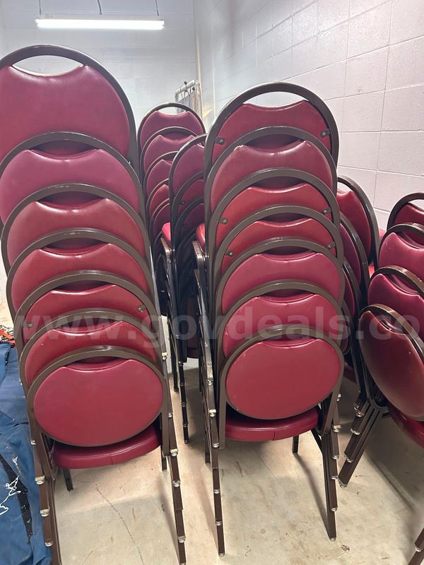 130 Chairs (1 of 4)