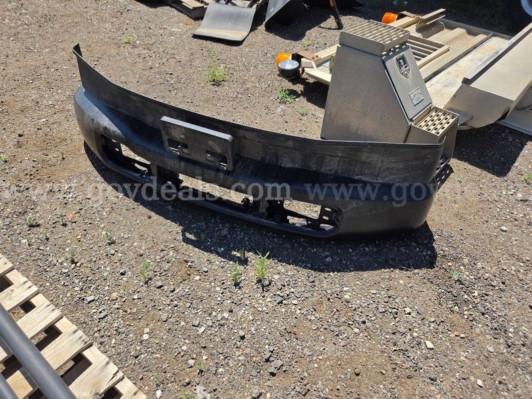 2023 Ford F-350 Super Duty Front Bumper Assembly – OEM