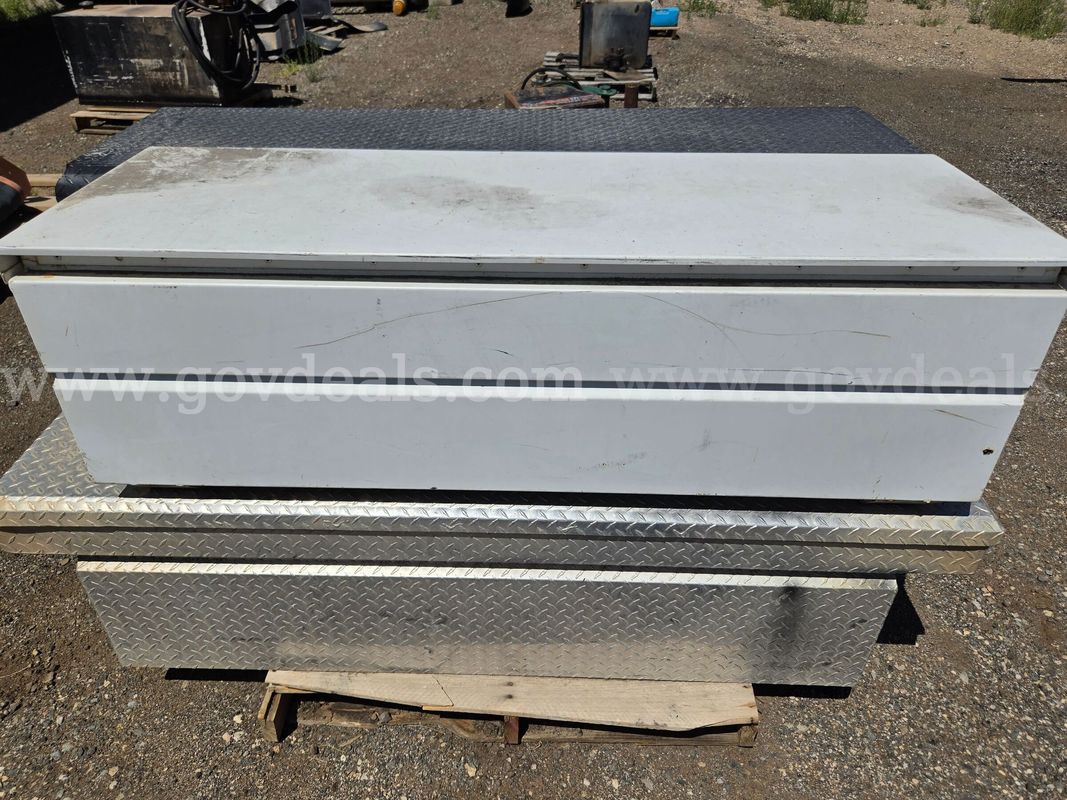 Steel Crossover Pickup Truck Toolbox