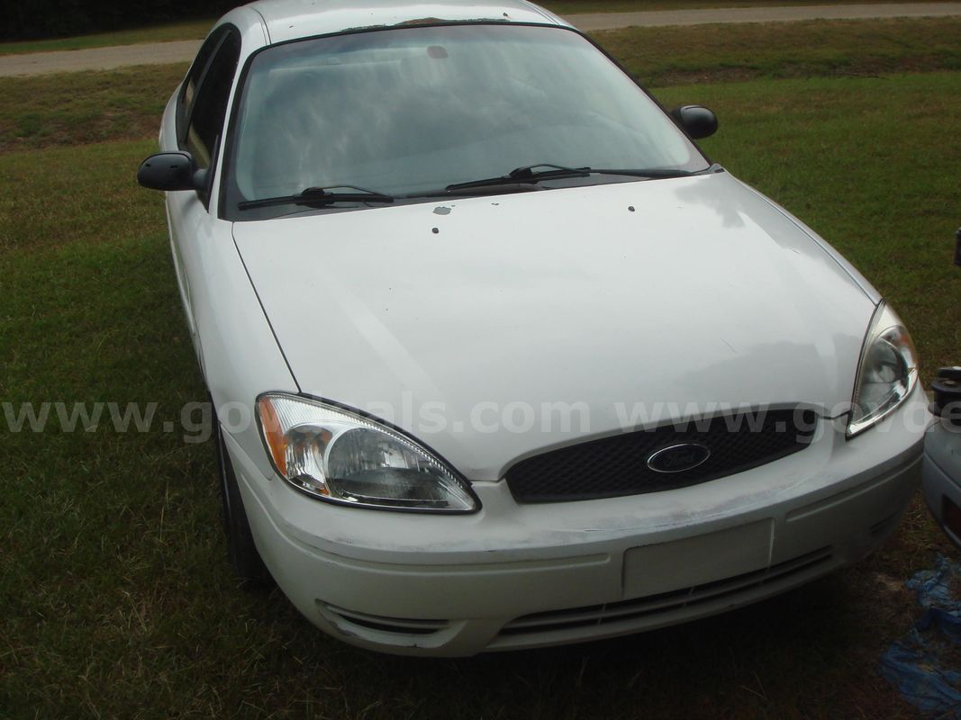 2006 Ford Taurus