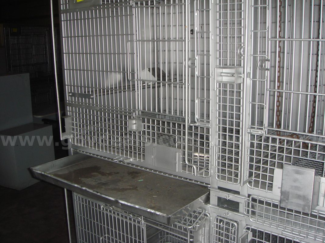 4 Bay Animal Cage