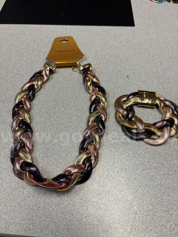 Matching Necklace and Bracelet