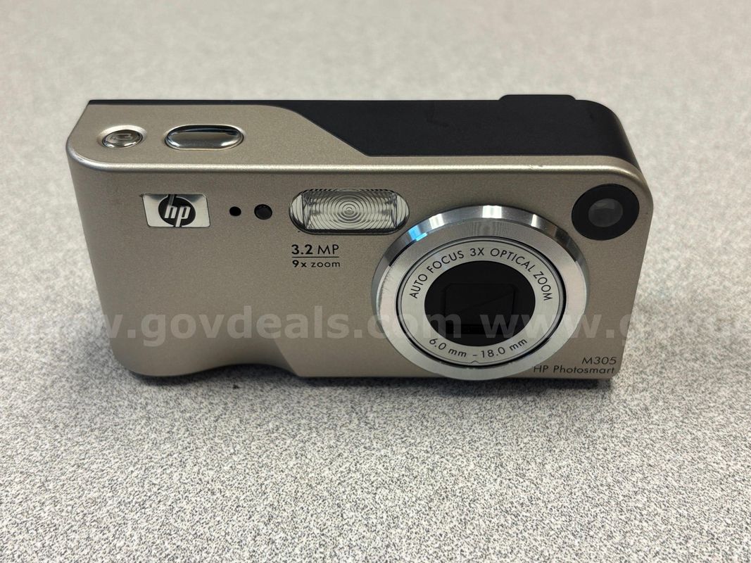 HP M305 Photosmart Digital Camera