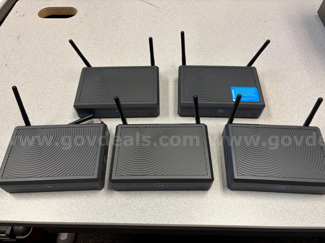 Five Azulle Byte 4 (selling as parts) (no power cords)