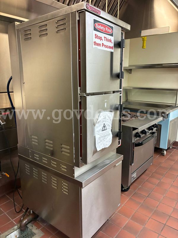 Commercial Steam Cooker *NATURAL GAS*/ FOR PARTS ONLY