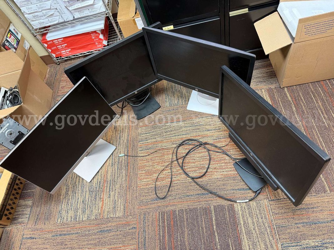 4 Monitors
