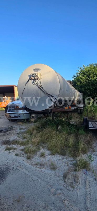 1990 Etnyre Tanker Trailer