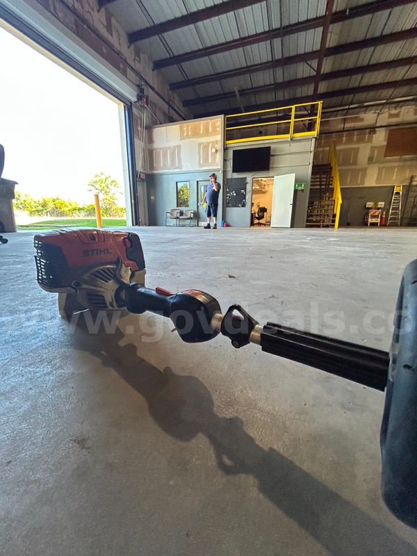 Orange 2024 Stihl Fs131r Loop Handle String Trimmer
