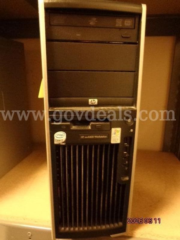1 HPXW4400 WORKSTATION COMPUTER