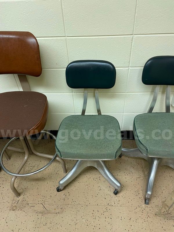 ONE (1) LOT OF THREE (3) SHAW-WALKER GREEN OFFICE CHAIRS