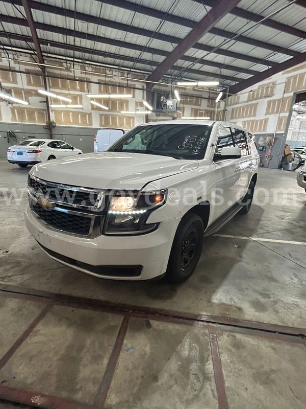 WHITE 2019 CHEVROLET TAHOE