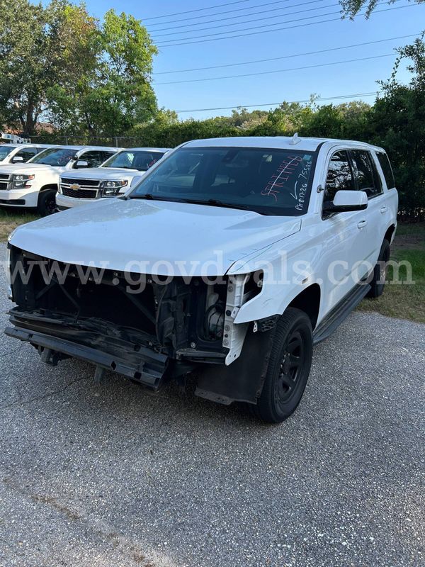 WHITE 2018 CHEVROLET TAHOE